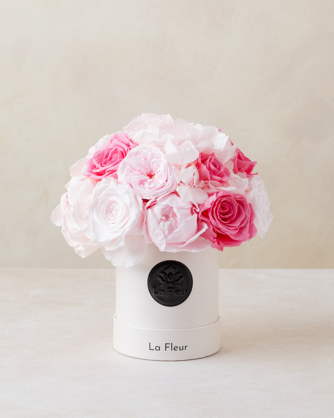 Jardin Petite Dome - Pink by La Fleur Lifetime Flowers