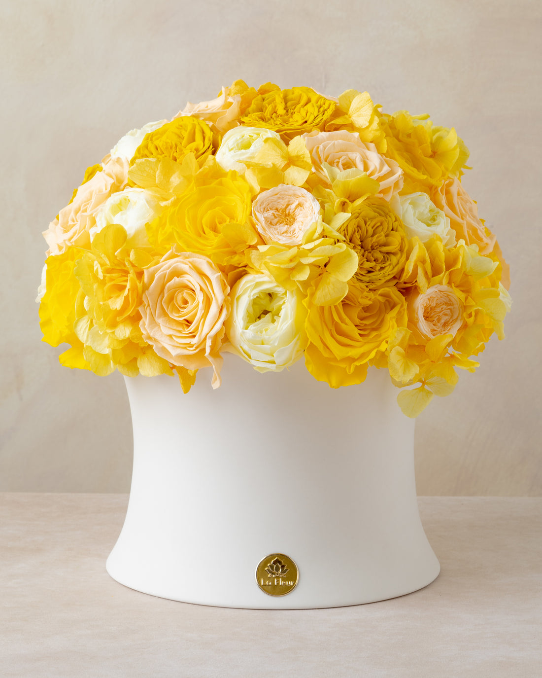 Creme Jardin Dôme - Yellow by La Fleur Lifetime Flowers
