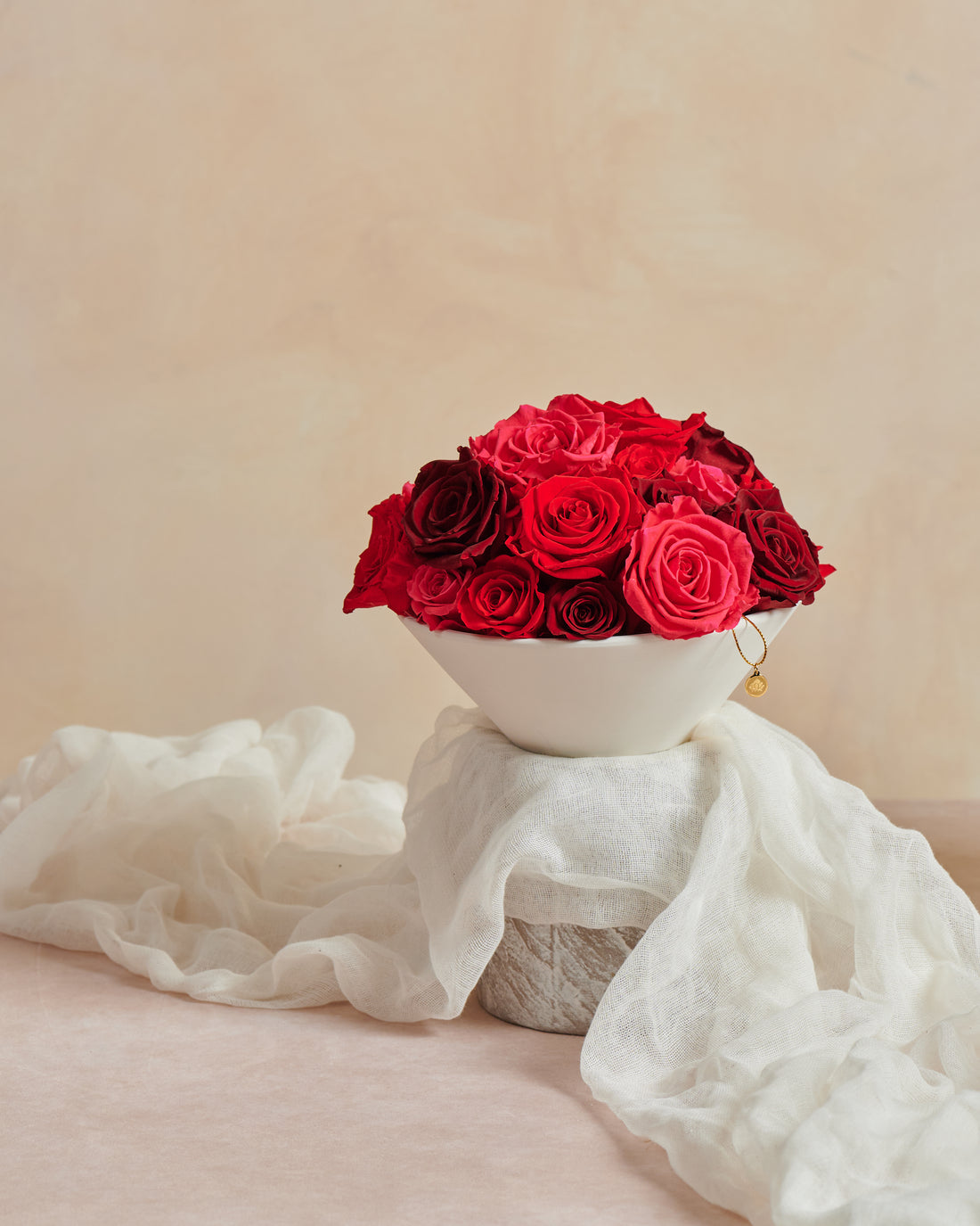 Roses Bowl by La Fleur Lifetime Flowers