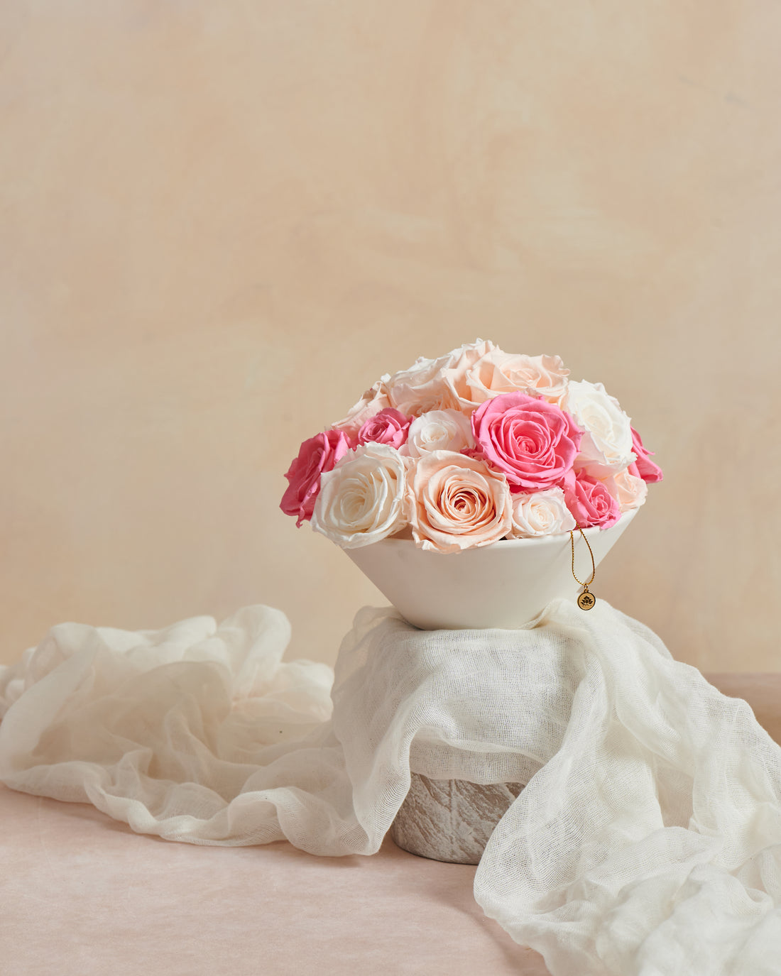 Roses Bowl by La Fleur Lifetime Flowers