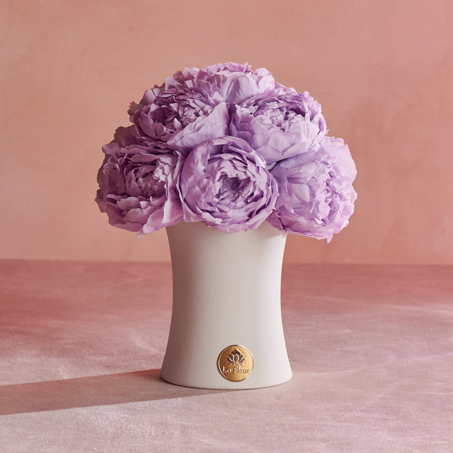 Creme Peony Dôme by La Fleur Lifetime Flowers