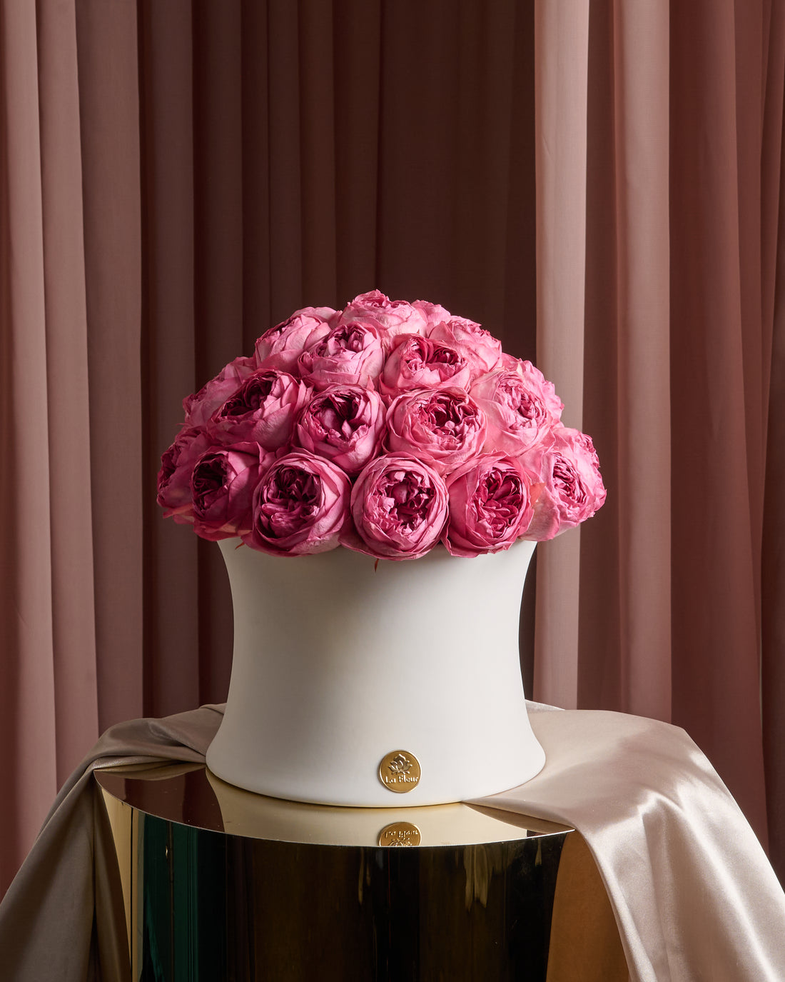 Grande Creme Peony Rosette