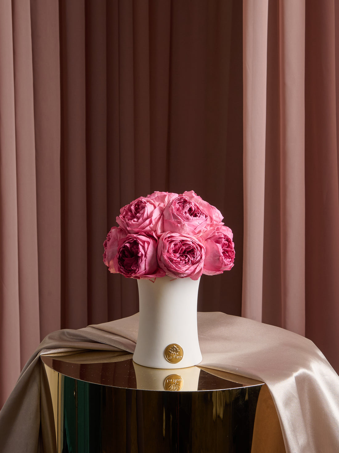 Creme Peony Rosette Dôme