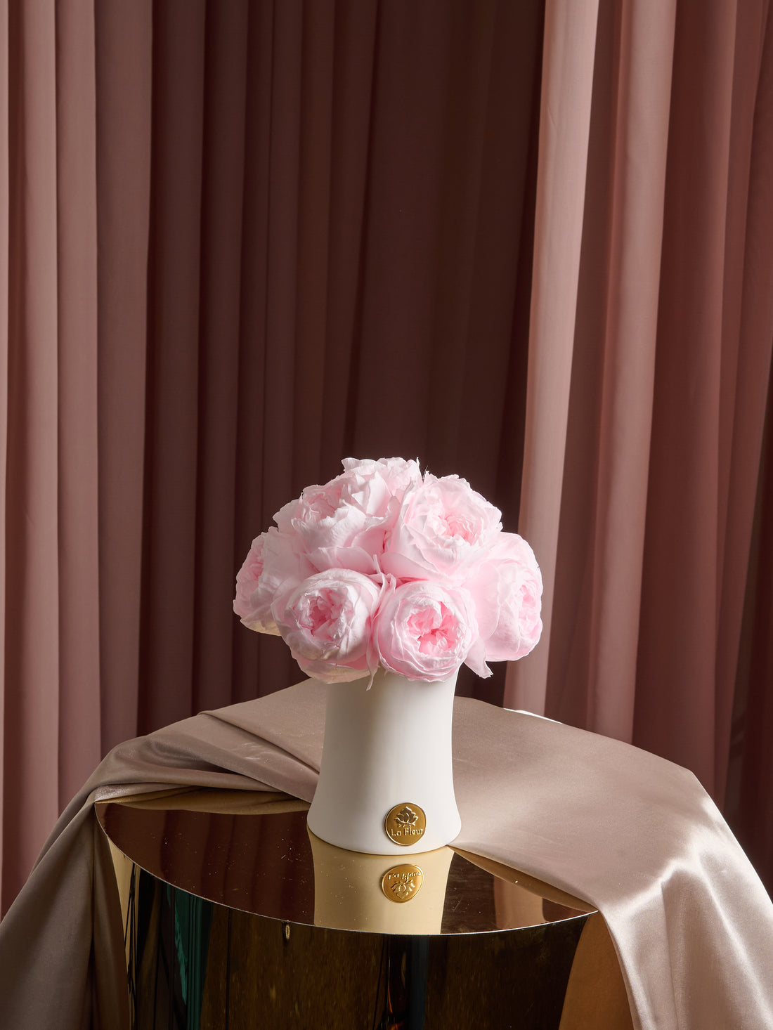 Creme Peony Rosette Dôme