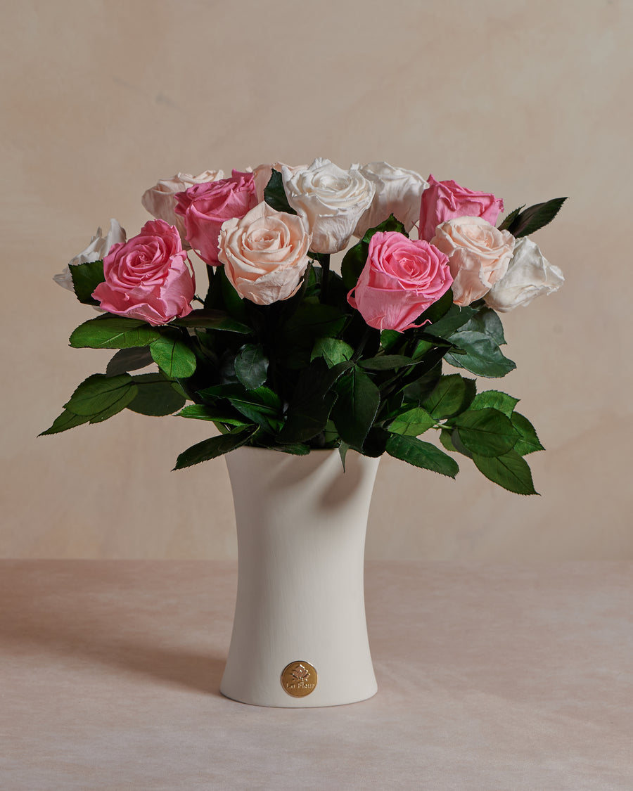 Creme Mixed Long Stems by La Fleur Lifetime Flowers