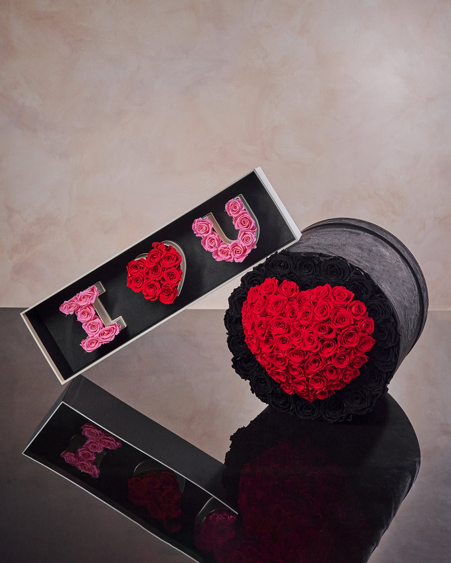 The Heart Beat Box by La Fleur Lifetime Flowers