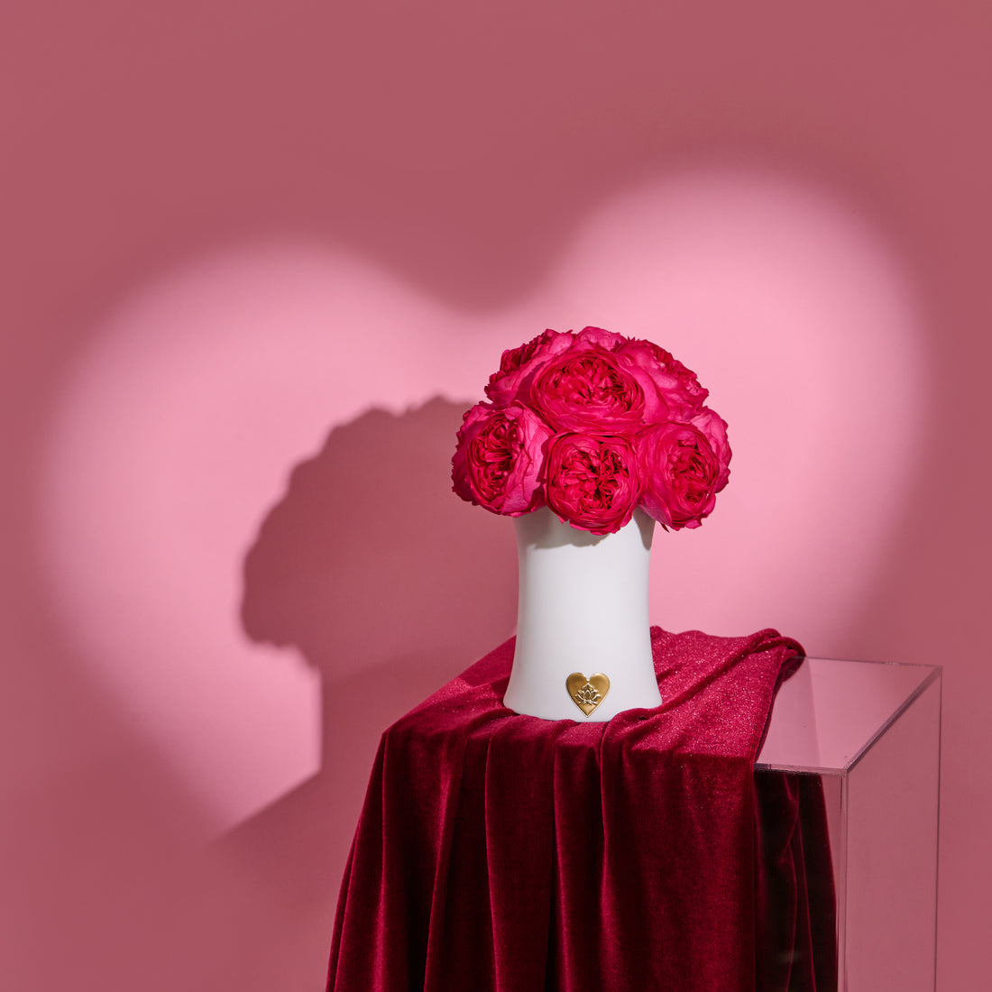 Creme Peony Rosette Dôme