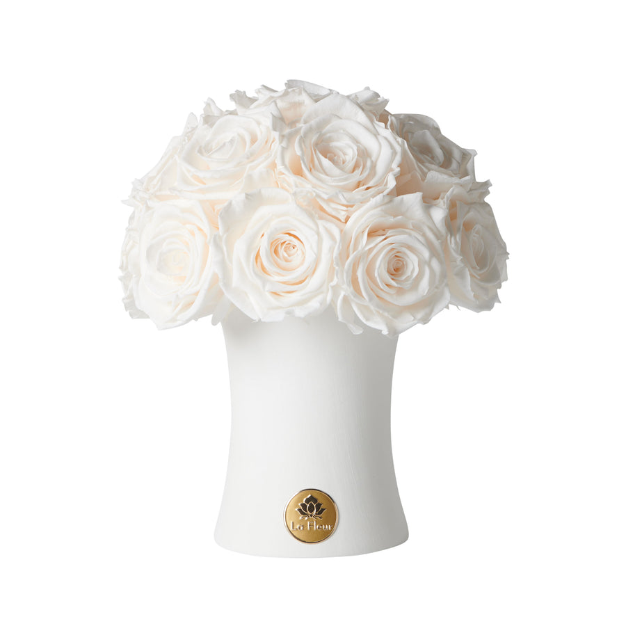 Creme Petite Dôme by La Fleur Lifetime Flowers