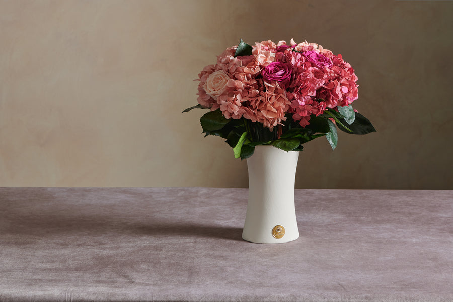 Long Stem Hydrangea by La Fleur Lifetime Flowers
