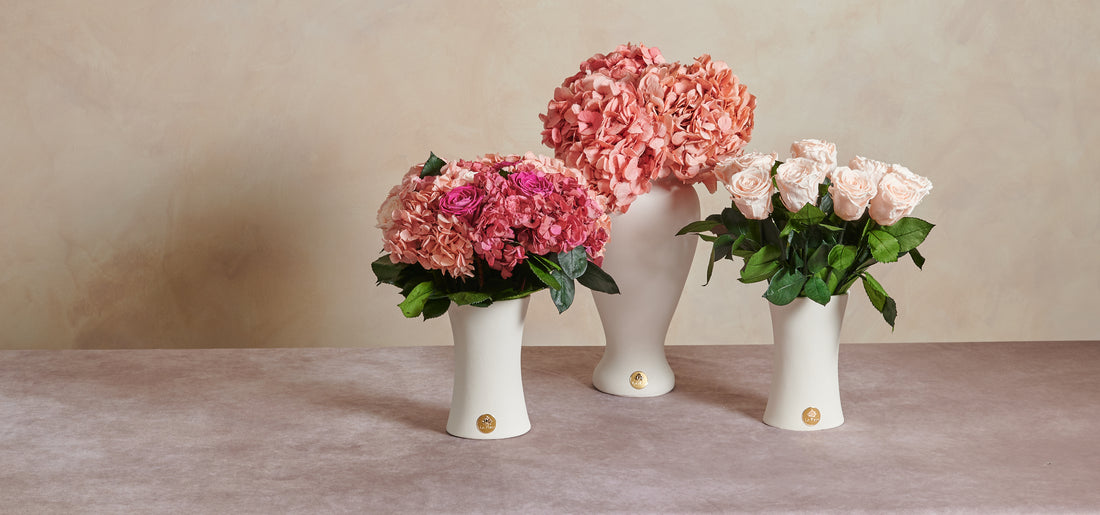 Long Stem Hydrangea by La Fleur Lifetime Flowers
