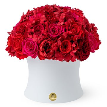 Creme Jardin Dôme - Red by La Fleur Lifetime Flowers