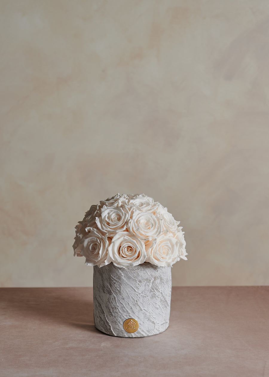 La Terre Petite by La Fleur Lifetime Flowers