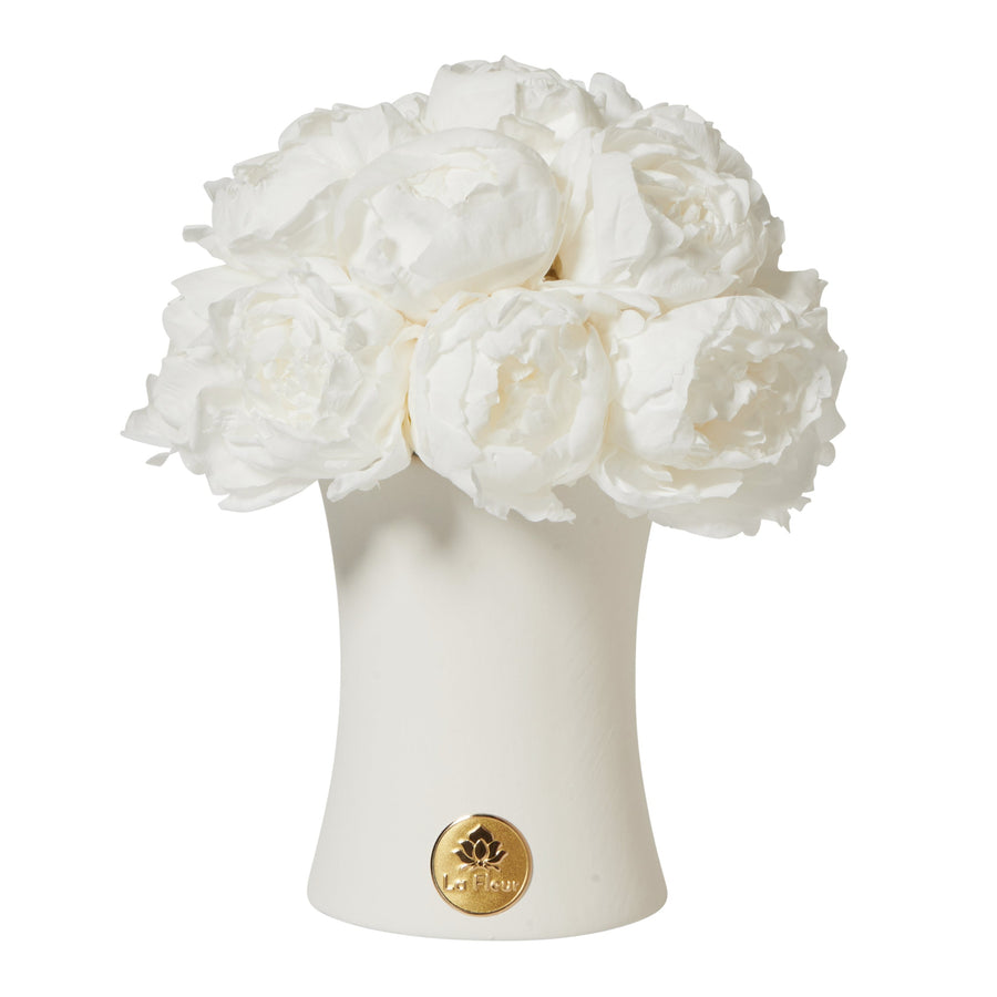 Creme Peony Dôme by La Fleur Lifetime Flowers