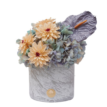 La Terre Petite - Botanique by La Fleur Lifetime Flowers