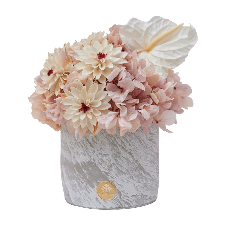 La Terre Petite - Botanique by La Fleur Lifetime Flowers