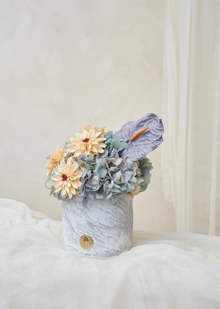 La Terre Petite - Botanique by La Fleur Lifetime Flowers