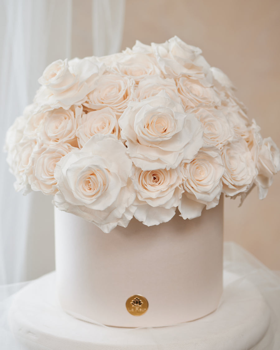 Bridal Grande Reflex by La Fleur Lifetime Flowers