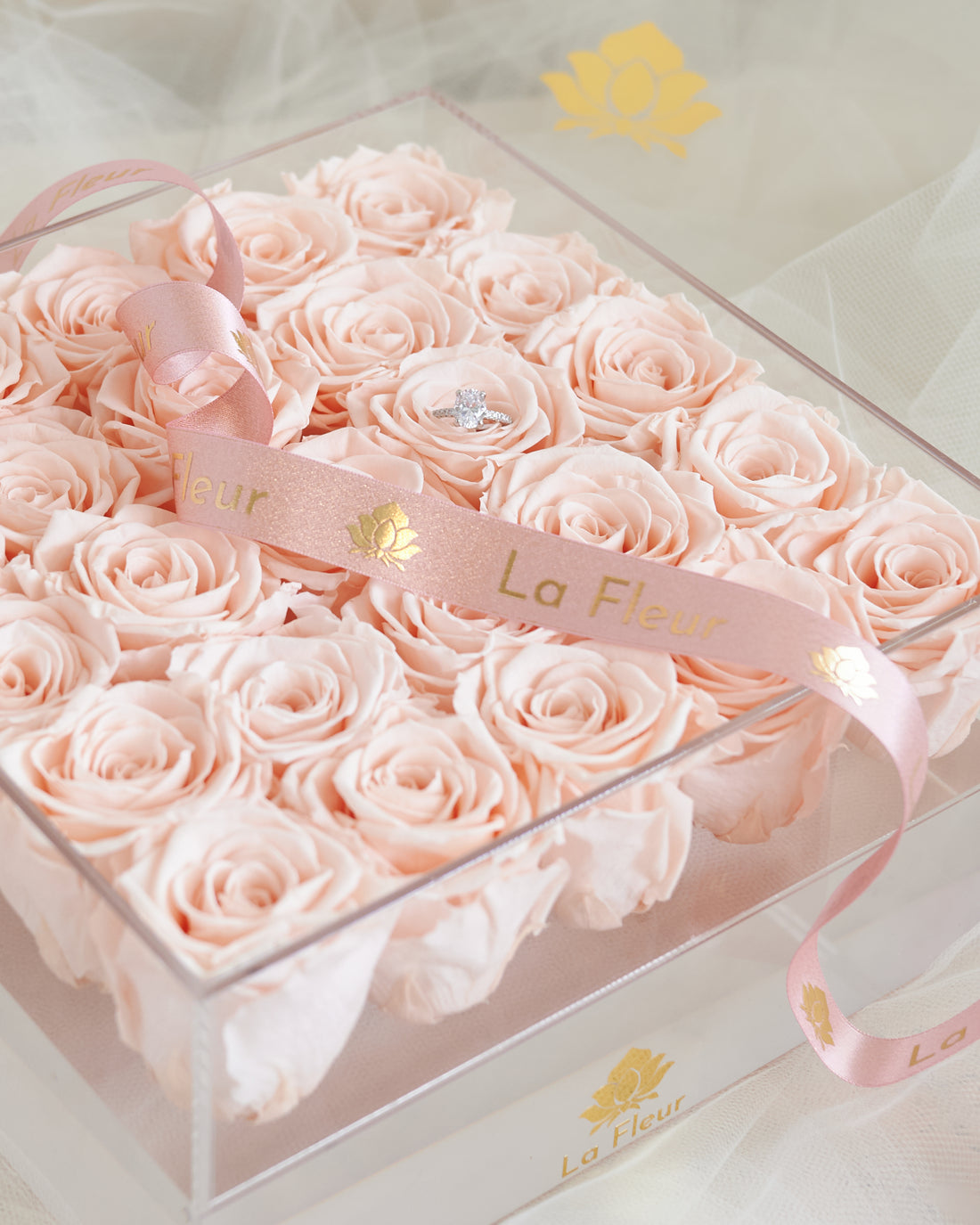 Bridal Acrylic - Grande Square by La Fleur Lifetime Flowers
