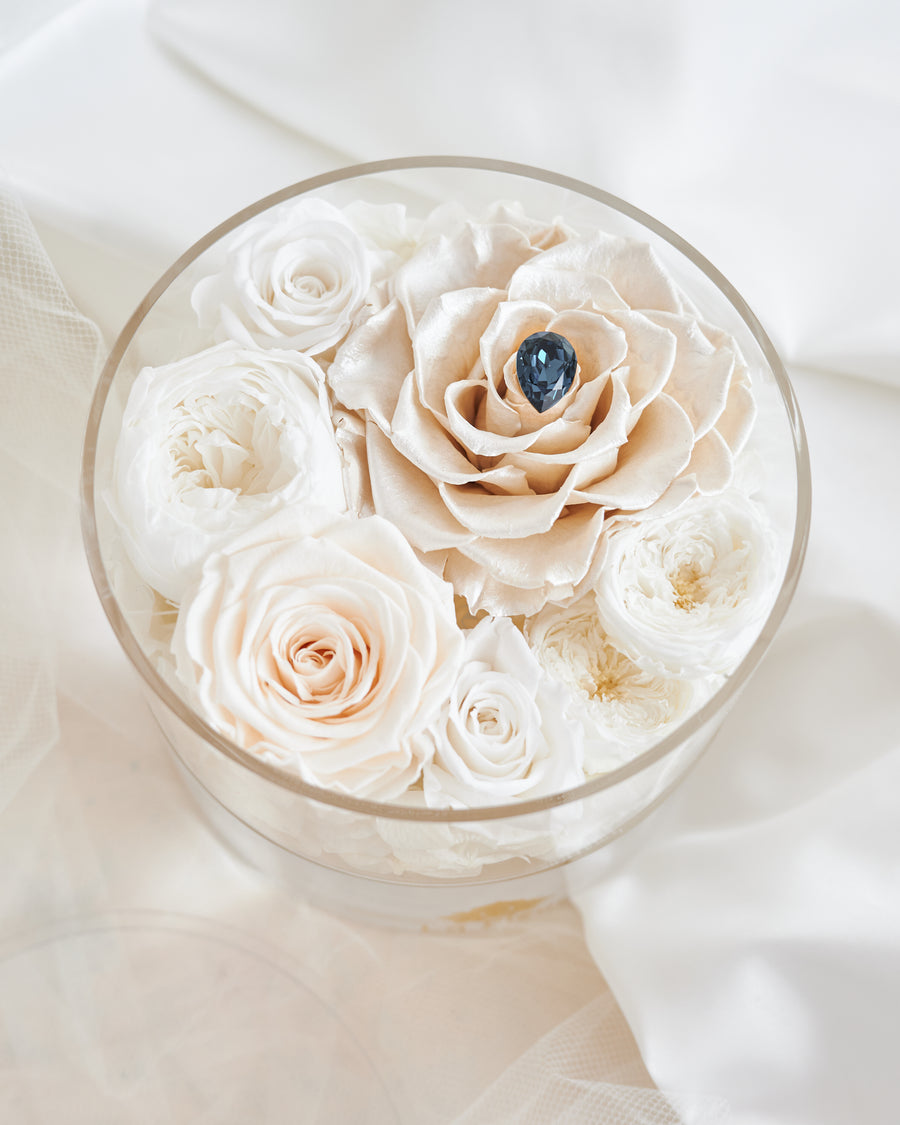 Bridal Acrylic - Petite Round by La Fleur Lifetime Flowers
