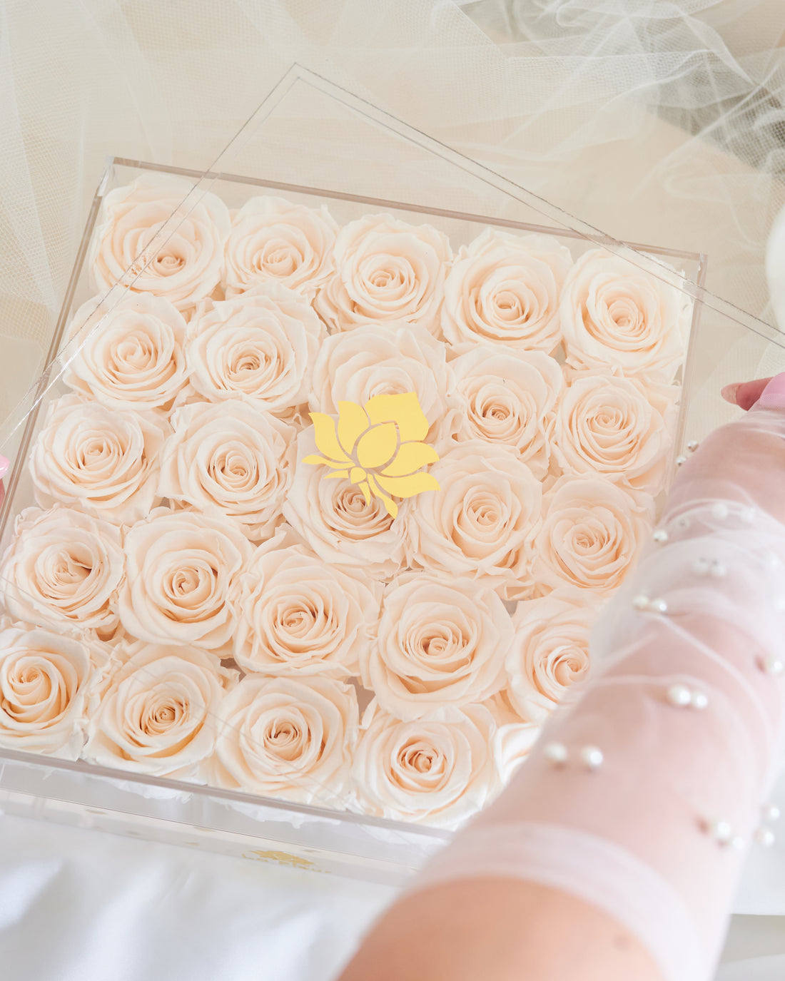 Bridal Acrylic - Grande Square by La Fleur Lifetime Flowers