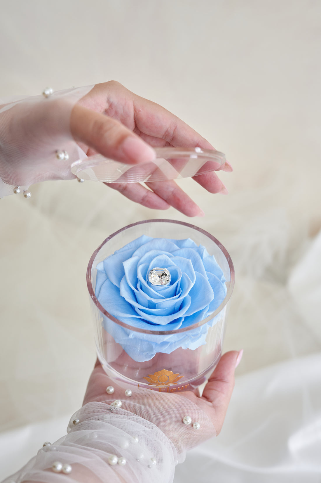 Bridal Acrylic - Single by La Fleur Lifetime Flowers