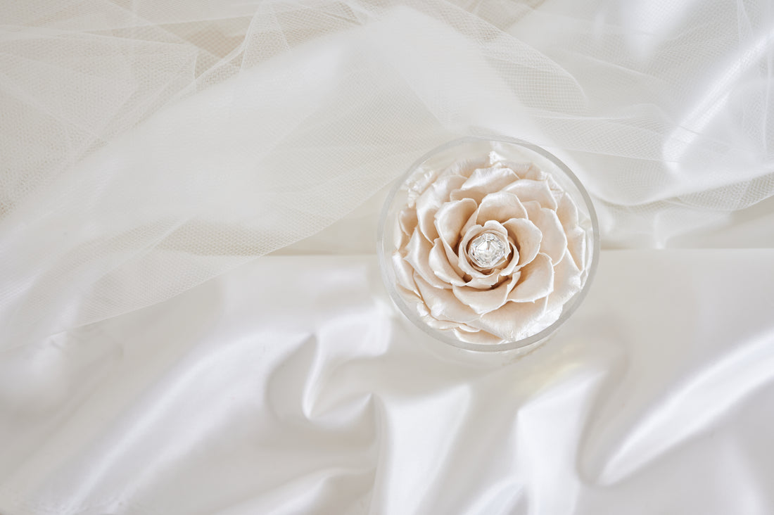 Bridal Acrylic - Single by La Fleur Lifetime Flowers