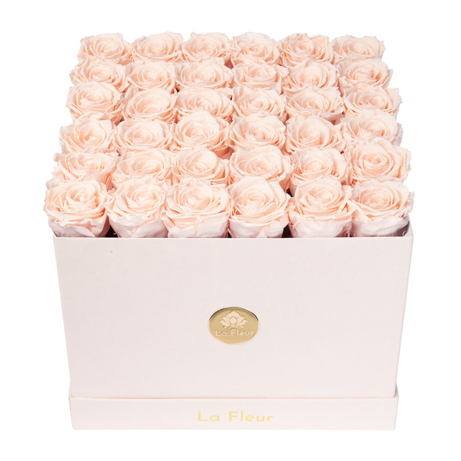 Grande Square - Blush Velvet by La Fleur Lifetime Flowers