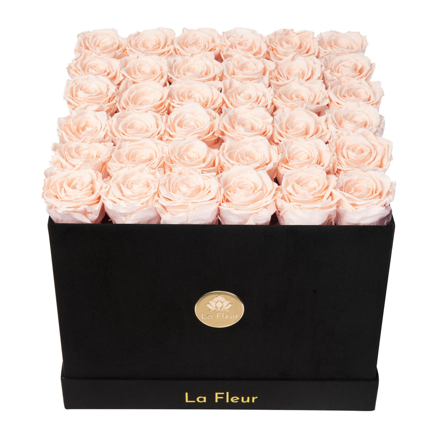 Grande Square - Black Velvet by La Fleur Lifetime Flowers