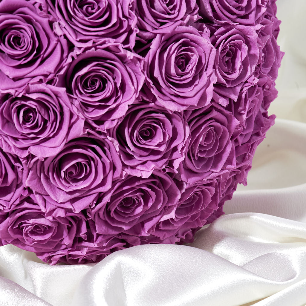 White Marble Dôme by La Fleur Lifetime Flowers