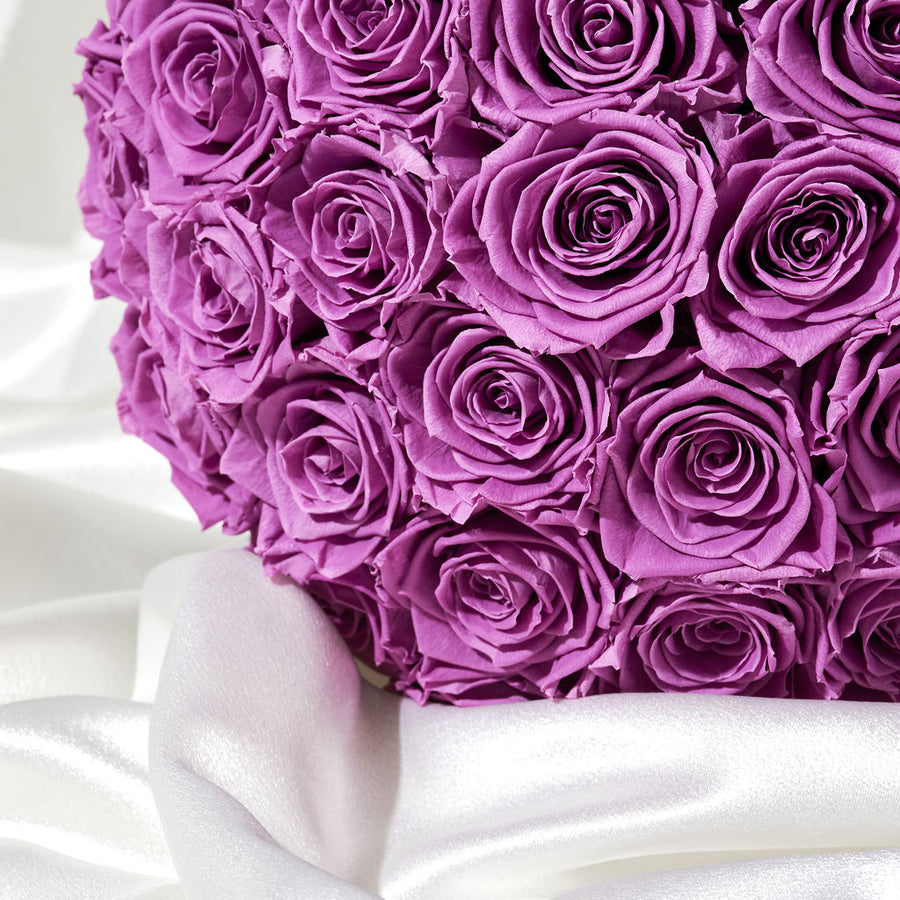 White Marble Dôme by La Fleur Lifetime Flowers