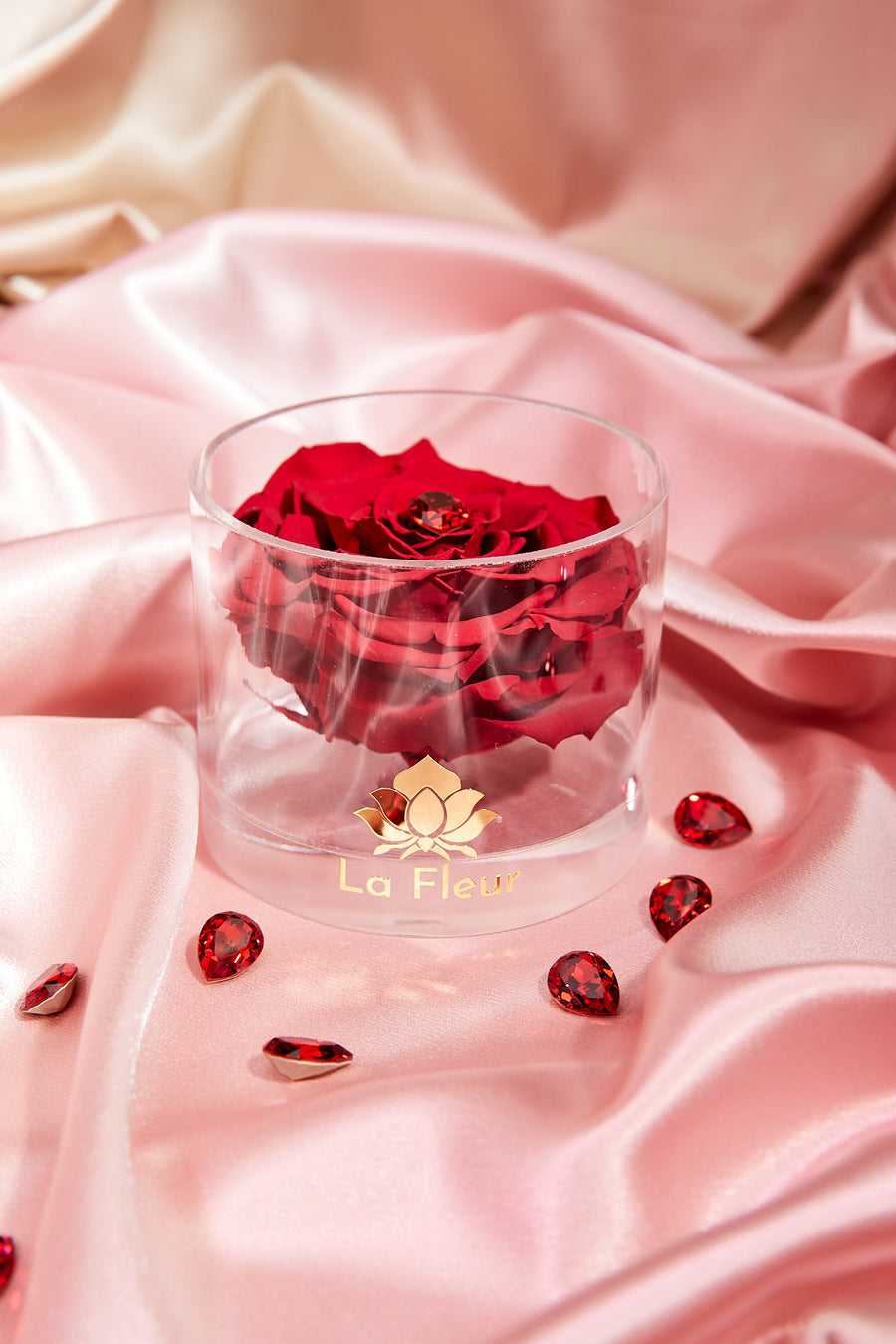 Birthstone Collection - January by La Fleur Lifetime Flowers