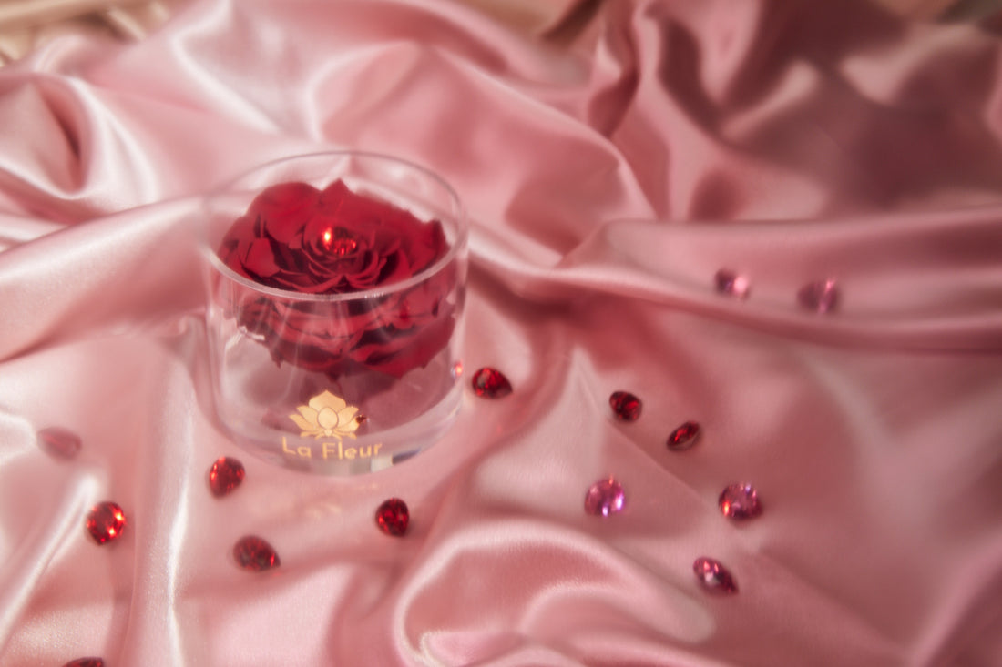 Birthstone Collection - January by La Fleur Lifetime Flowers