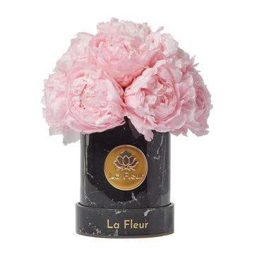 Black Marble Petite Peony Dôme by La Fleur Lifetime Flowers