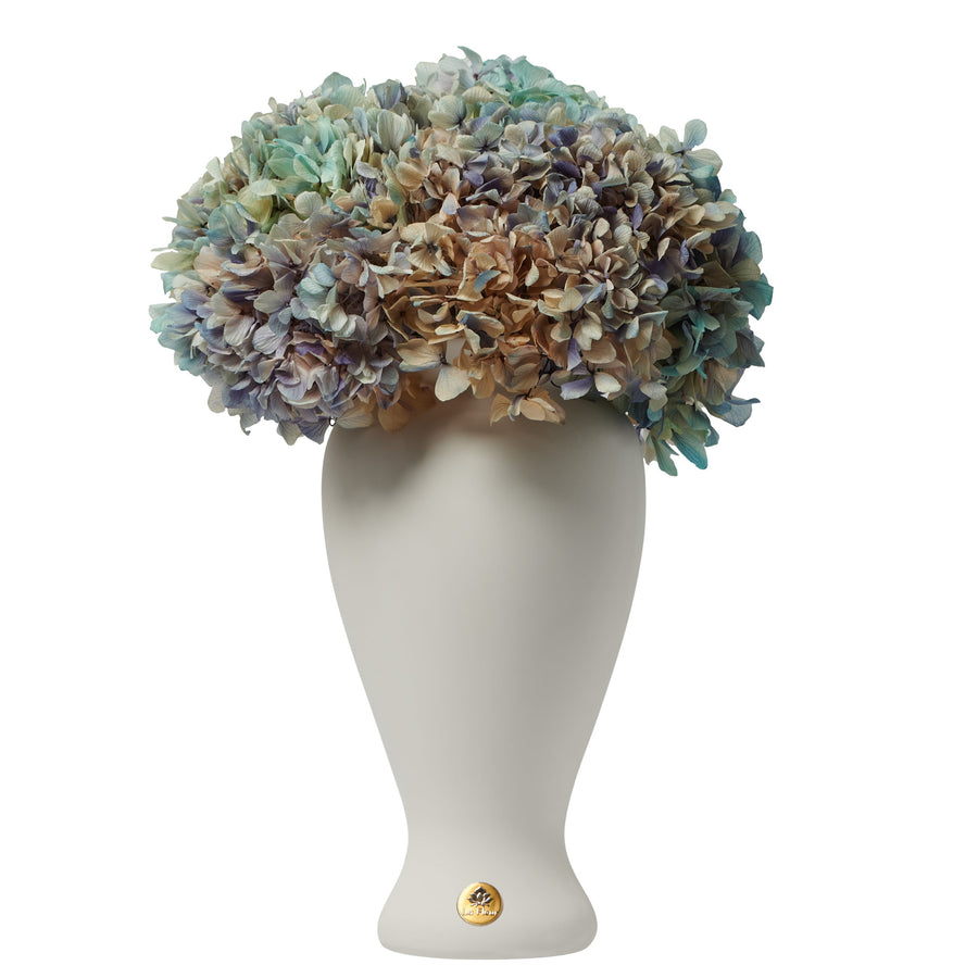 Grande Hydrangea by La Fleur Lifetime Flowers