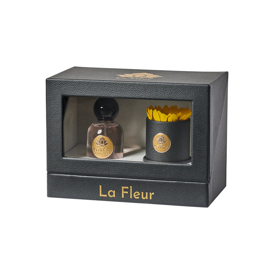 Signature Gift Set - Sunflower by La Fleur Lifetime Flowers