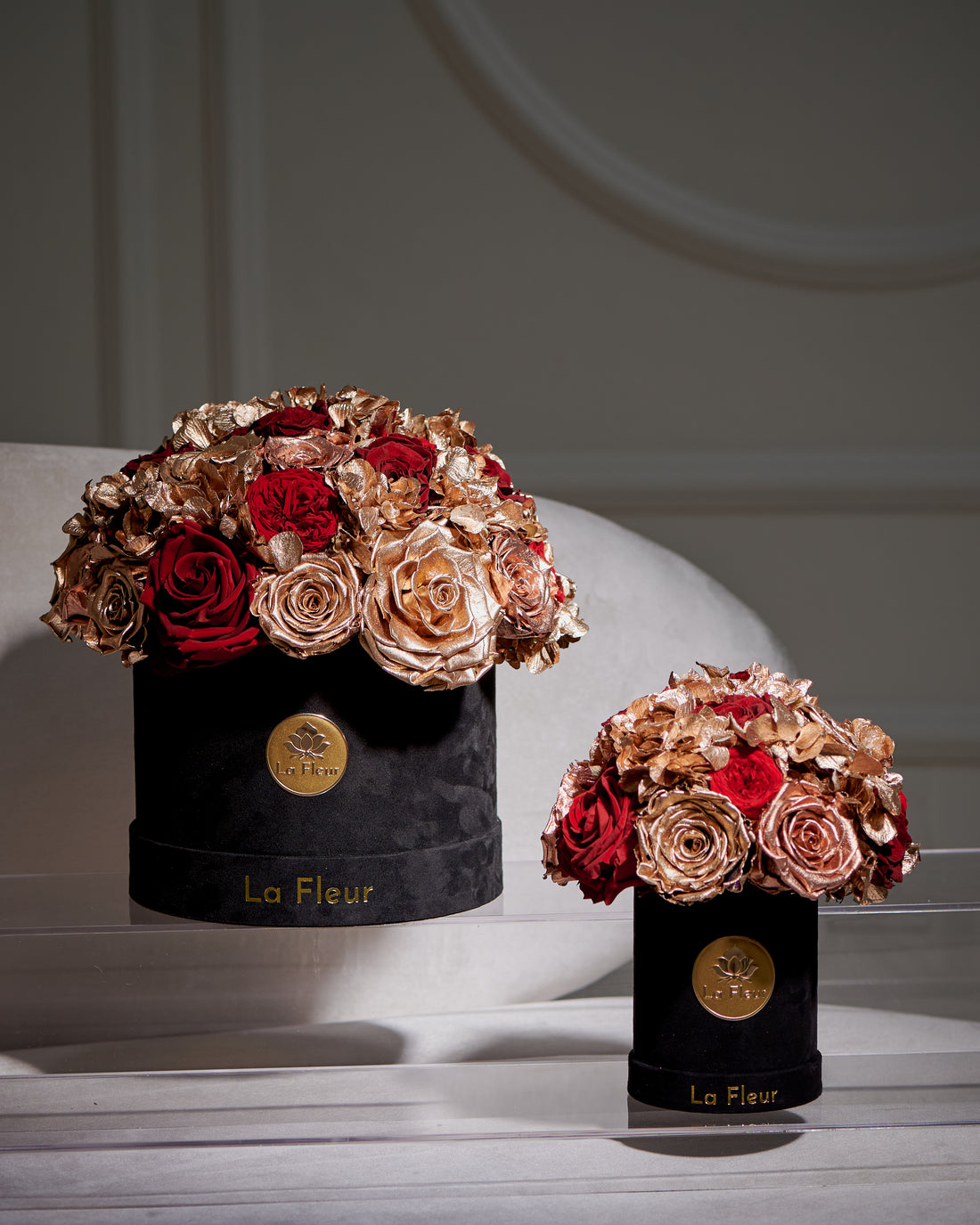 Jardin Dome - Metallic Deep Red by La Fleur Lifetime Flowers