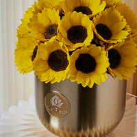 Sunflower Laiton Dôme by La Fleur Lifetime Flowers