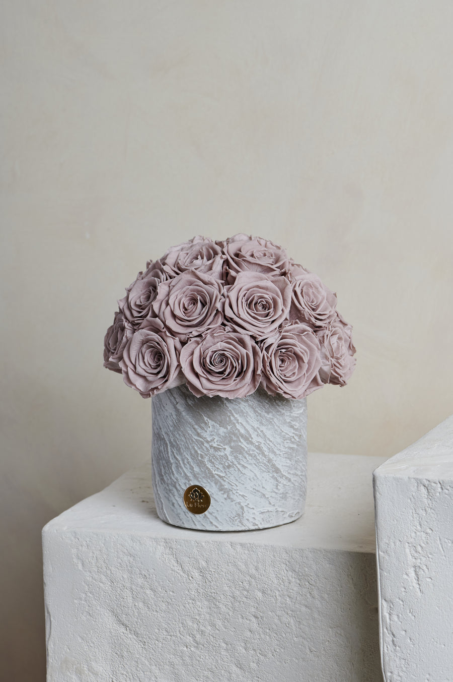 La Terre Petite by La Fleur Lifetime Flowers