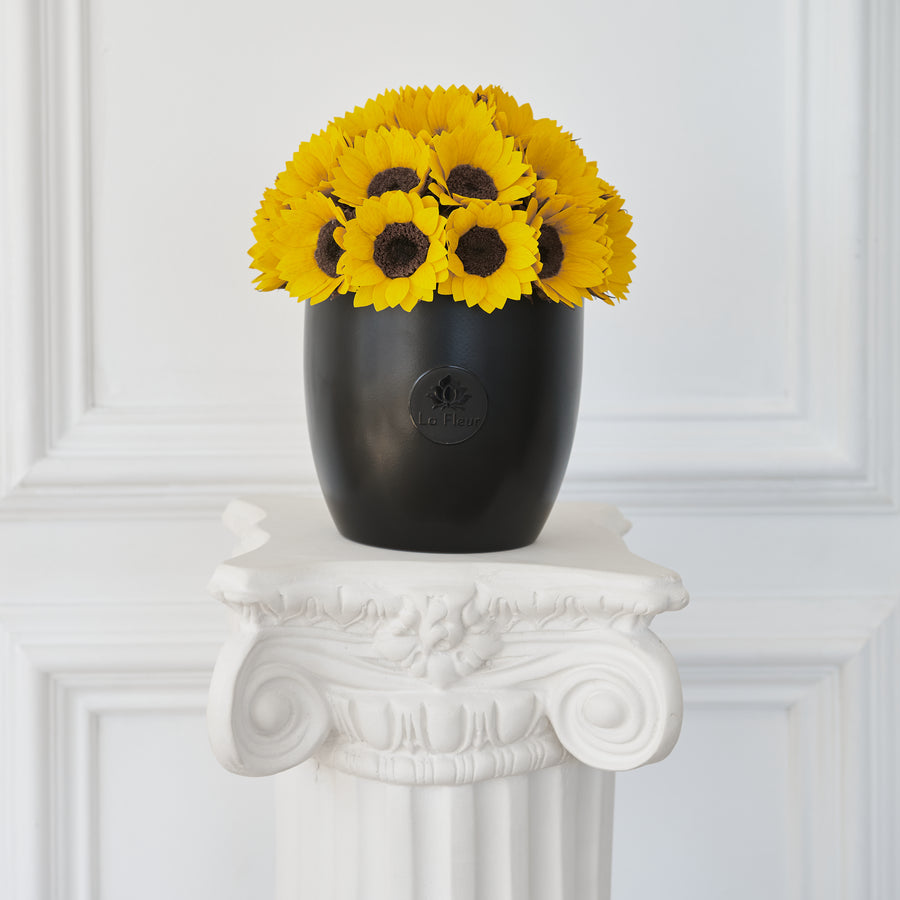 Noir Sunflower Dôme by La Fleur Lifetime Flowers