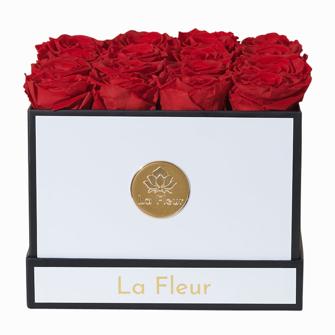 Petite Square by La Fleur Lifetime Flowers