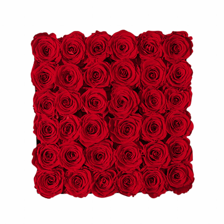 Grande Square by La Fleur Lifetime Flowers