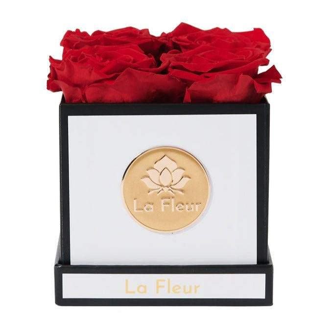 Super Petit by La Fleur Lifetime Flowers