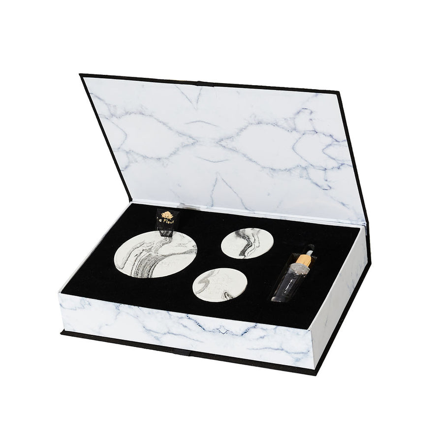 Porcelain Diffuser Gift Set by La Fleur Lifetime Flowers