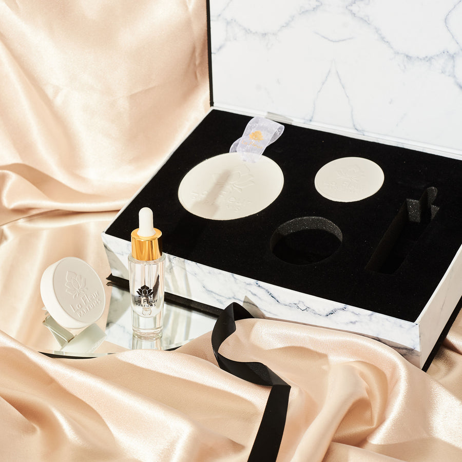 Porcelain Diffuser Gift Set by La Fleur Lifetime Flowers