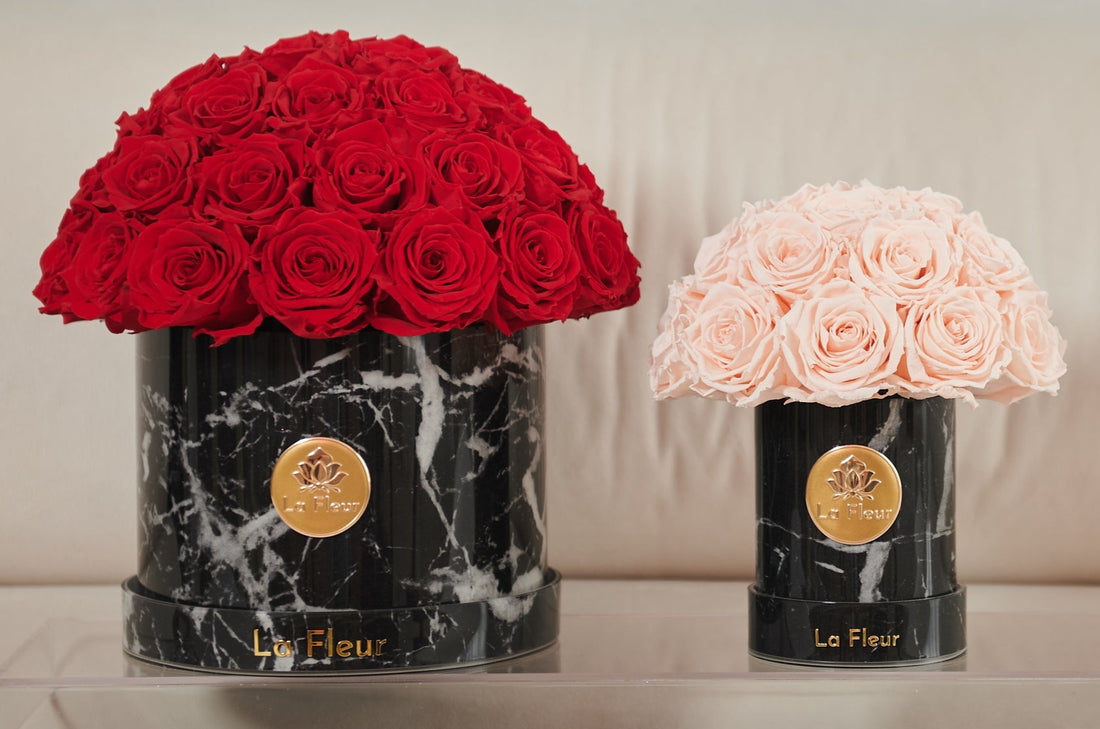 Black Marble Dôme by La Fleur Lifetime Flowers