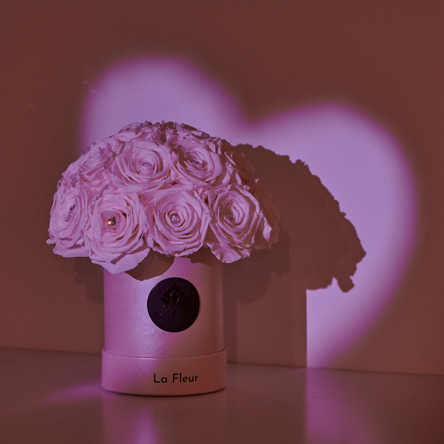 Radiance Petite Dome by La Fleur Lifetime Flowers
