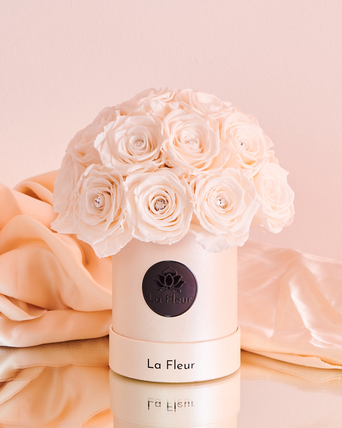 Radiance Petite Dome by La Fleur Lifetime Flowers