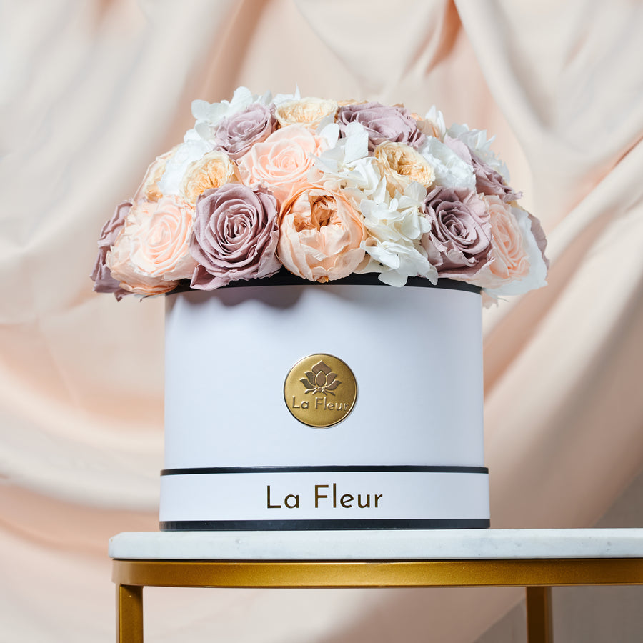 Jardin Dome - Blush by La Fleur Lifetime Flowers