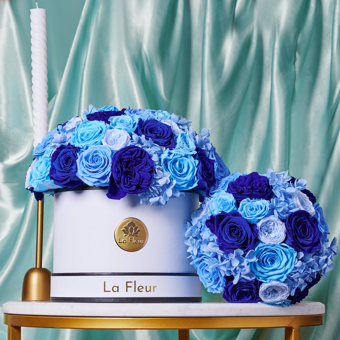 Jardin Super Petite Dome - Blue by La Fleur Lifetime Flowers