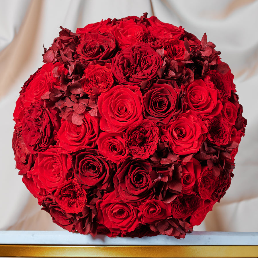 Jardin Super Petite Dome - Red by La Fleur Lifetime Flowers